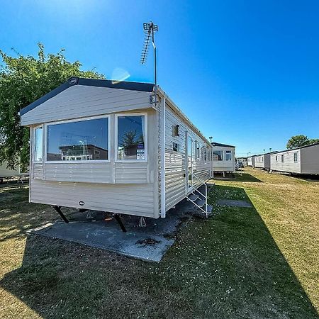 Lovely 6 Berth Caravan At Cherry Tree Holiday Park, Ref 70403C Great Yarmouth Exterior photo