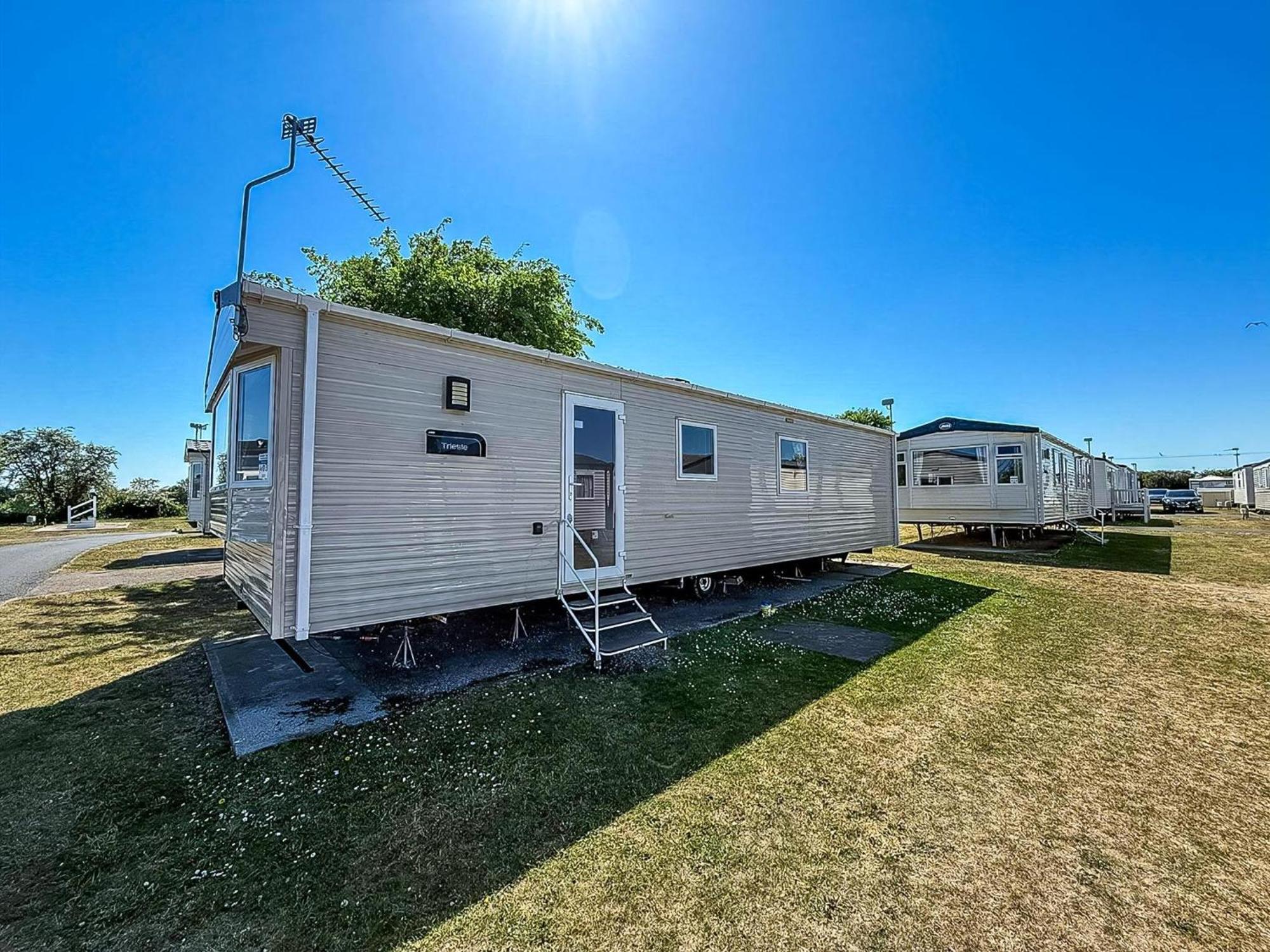 Lovely 6 Berth Caravan At Cherry Tree Holiday Park, Ref 70403C Great Yarmouth Exterior photo